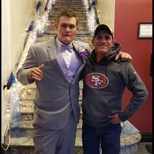 Meet your Posher, Cameron